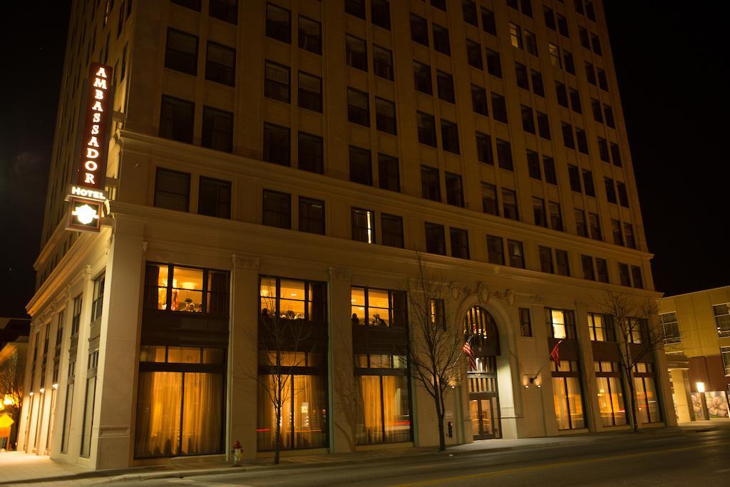 Ambassador Hotel Wichita, Autograph Collection Εξωτερικό φωτογραφία
